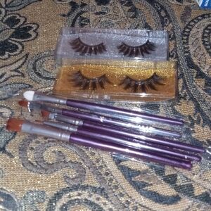 New makeup brushes and false  eyelashes